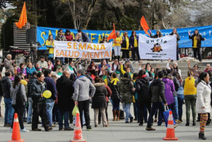 Semana de la Salud Mental inició con entretenida movilización en el centro de Punta Arenas
