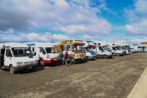 Atractivo encuentro de motorhome