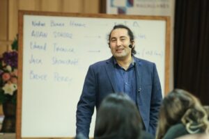 Sicólogo infantil relacionó femicidio y criminalidad con el trato que reciben los niños