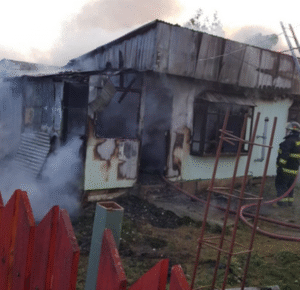 Feroz incendio en la “18” dejó cuatro damnificados
