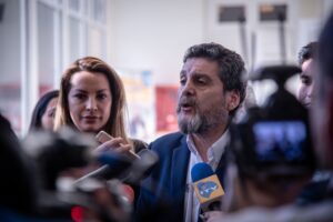 Un nuevo episodio en la “Guerra del Aparcadero”