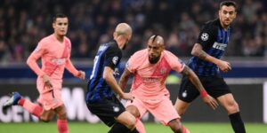 Vidal entró abucheado en duelo entre Barcelona e Inter