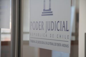 Director de escuela de conductores condenado por falsificar credenciales a instructores