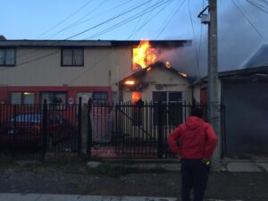 Lo perdió todo en incendio pero la gente lo ha apoyado