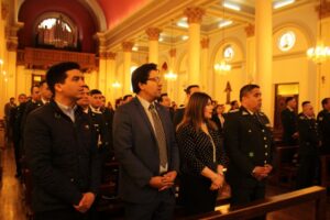 Obispo de Magallanes resaltó labor social de Gendarmería