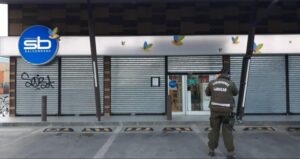 Boqueteros roban caja fuerte de  farmacia y huyen con millonario botín