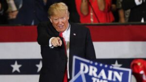 Presidente de Estados Unidos califica de “asquerosa”  denuncia de mujer que admitió mentir contra Kavanaugh