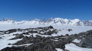 Descartan actividad  volcánica en Campos de Hielo Sur