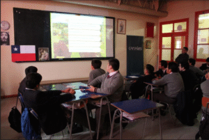 Estudiantes del Instituto Don Bosco realizaron taller sobre energías renovables