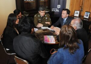 Alcalde se reunió con Carabineros para prevenir robos en escuelas
