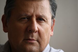 Candidato calificó a la otra lista como “funcionarios de la Cormupa y gobernación”