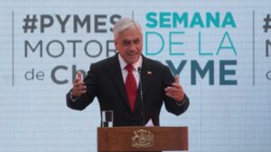 Piñera aconseja “comer pasas” a quienes critican labor económica del Gobierno