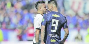 Pinilla sigue penando en Universidad de Chile al clausurar la camiseta “9”