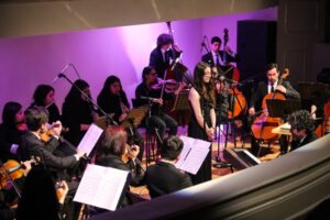 Inach celebró con una gran noche cultural el Día de la Antártica Chilena
