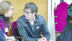 Condenan a cadena perpetua a  joven que descuartizó a su familia