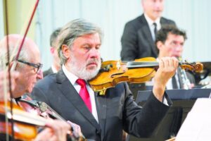 Se presenta Orquesta de Cámara de Chile