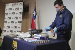 Hasta 15 años de cárcel arriesga mecánico por posesión de marihuana, cocaína y armamento