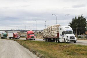 CNTC advierte posible paro de camiones en Magallanes