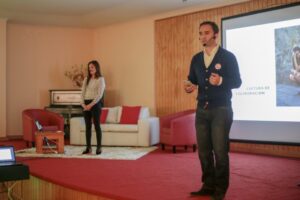 Fundación Katy Summer busca combatir acoso escolar invitando a los padres a ser mentores de sus hijos
