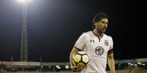 Lesión de Valdés adelantaría su salida de Colo Colo