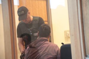 Sujeto enfrentó a la justicia luego de atacar con un hacha a su tío