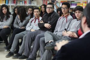 Estudiantes de Puerto Natales participaron de “Diálogos en Movimiento”
