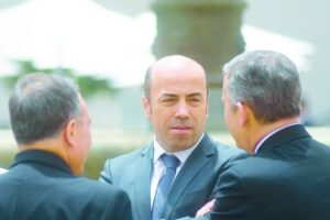 “Se le brindarán los medios para su buen desempeño”