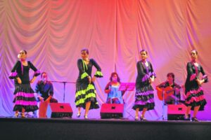 Escuela de Danzas Mariné celebra sus 25 años con la nueva versión del tradicional: “Por los caminos de España 2018”