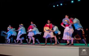 Conjunto folclórico  “El Legado” realizó brillante presentación de fin de año