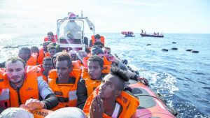 Cierran puertos al buque de ONG “Open Arms” en Italia