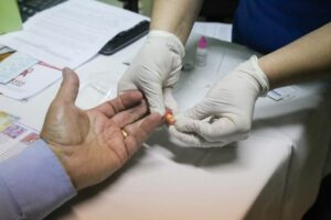 Test rápido: la herramienta que busca  frenar el avance del VIH en Magallanes