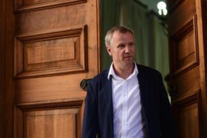 Evópoli dice que la misión del partido es liderar otro gobierno de Chile Vamos y que Felipe Kast tiene ventaja