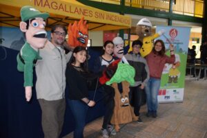Conaf presentó obra titiritera infantil para prevenir incendios forestales