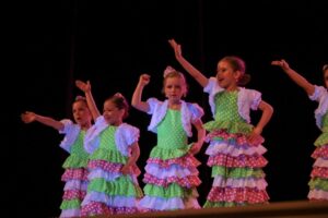 Última presentación de la noche de flamenco en “Por los caminos de España”