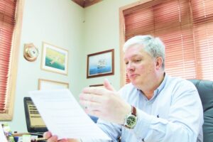 Cuestionan baja ejecución de la Municipalidad de Punta Arenas