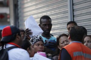 Expertos se dividen ante decisión del Gobierno de no adherir