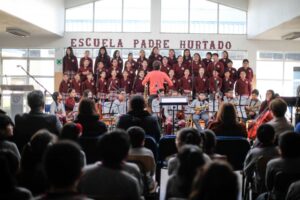 Escuela Padre Alberto Hurtado cierra su año con “Sello Artístico Escolar”