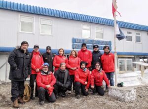 Autoridades nacionales y  regionales visitaron la Antártica