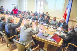 Intendencia reconoce caída del 31% en montos aprobados por el Consejo Regional