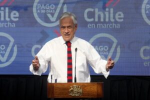 Piñera presidirá actos por crisis del Beagle a bordo  de nave de la Armada