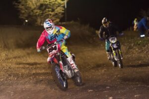 119 pilotos se lucieron el  fin de semana en el Motocross Nocturno