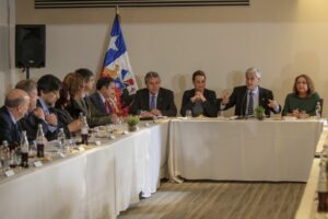 Misterio rodea inminentes cambios en el Gobierno Regional