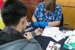 Salud ya ha encontrado muestras reactivas en exámenes de test rápido de VIH en Magallanes