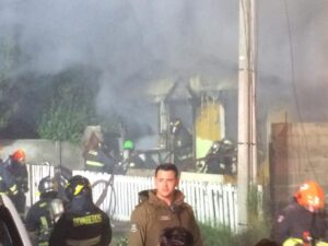 Trágica madrugada: conocido vecino de Playa Norte murió atrapado por el fuego