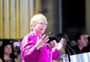 Primera sesión de comisión investigadora por caso Catrillanca acordó citar a Bachelet