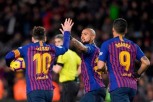 Vidal fue clave en sufrido empate del Barcelona