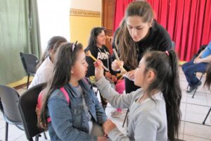 Programa municipal de verano llegará hoy a la Población Archipiélago de Chiloé