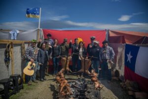 (Galería) Gran asistencia tuvo “El asado mas grande de  Tierra del Fuego” junto a presentación de Américo