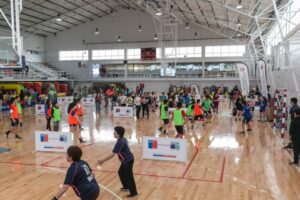 (Galería) Más de 350 niños y adultos cerraron el verano deportivo en el Fiscal