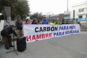 Escasa convocatoria a marcha ambientalista contra tronaduras